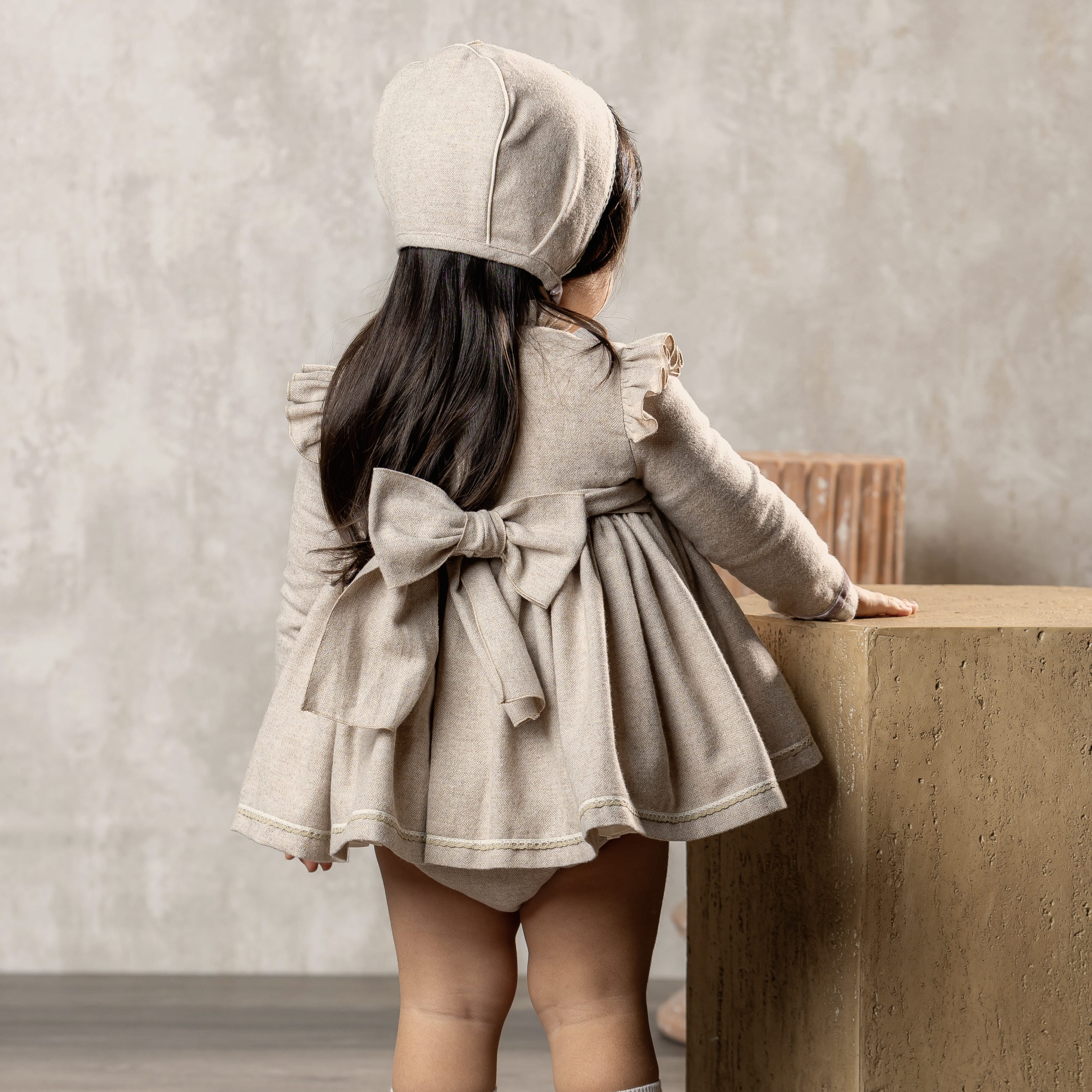 ABUELA TATA - Ava Baby Dress & Bonnet - Camel