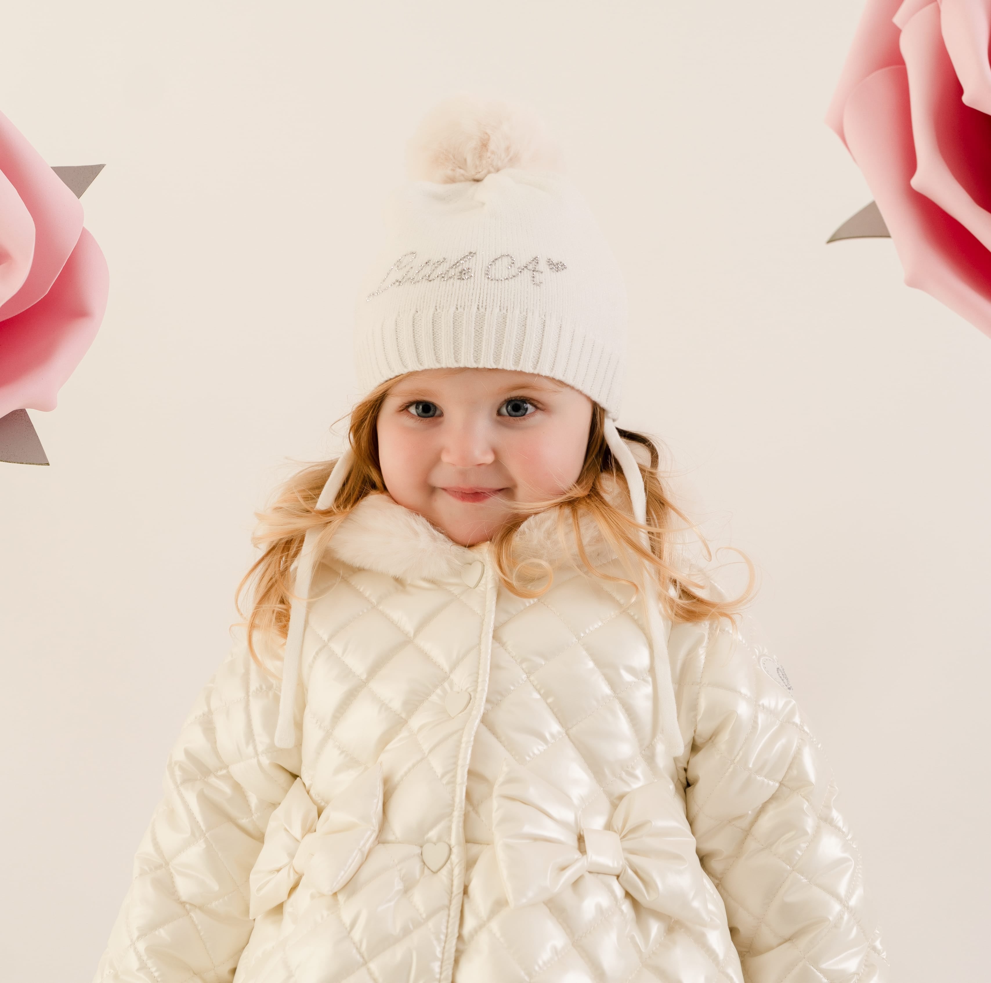 LITTLE A - Little Bloom Diamond Pom Pom Hat - Snow White