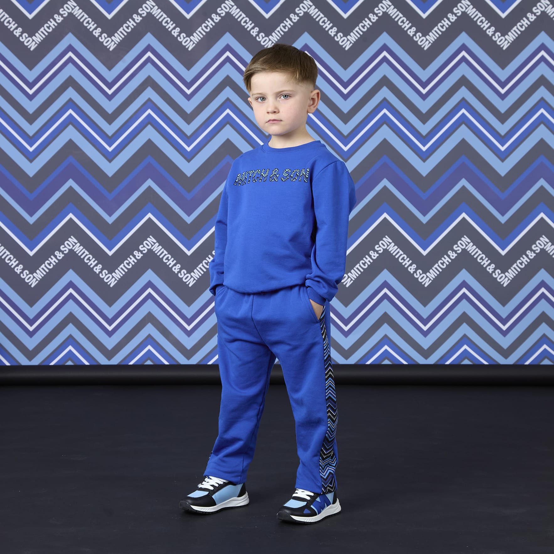 MITCH & SON - Winter Chevron Warner - Zig Zag Detail Crewneck Tracksuit - Royal Blue