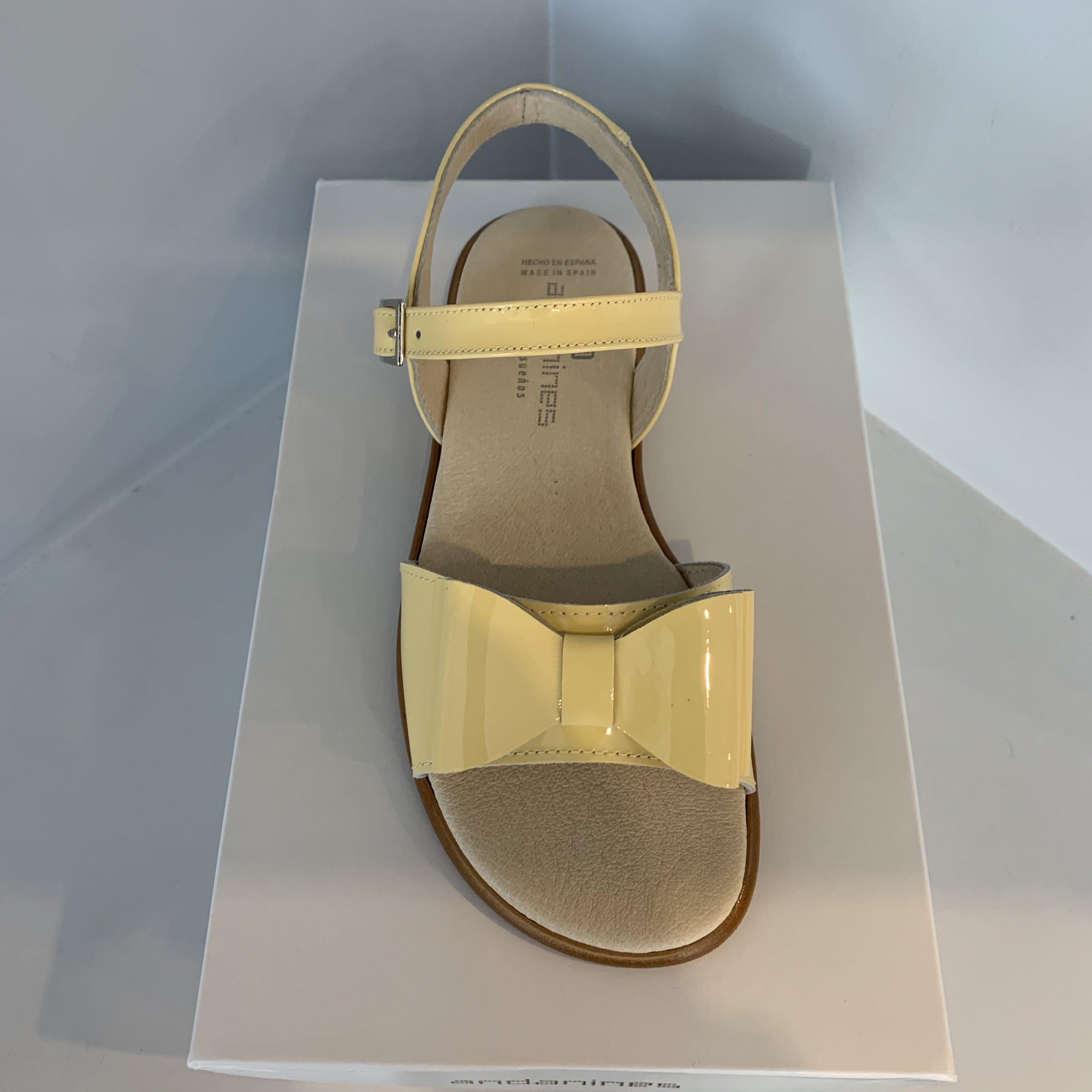 ANDANINES - Patent Leather Sandal Thin Strap - Lemon