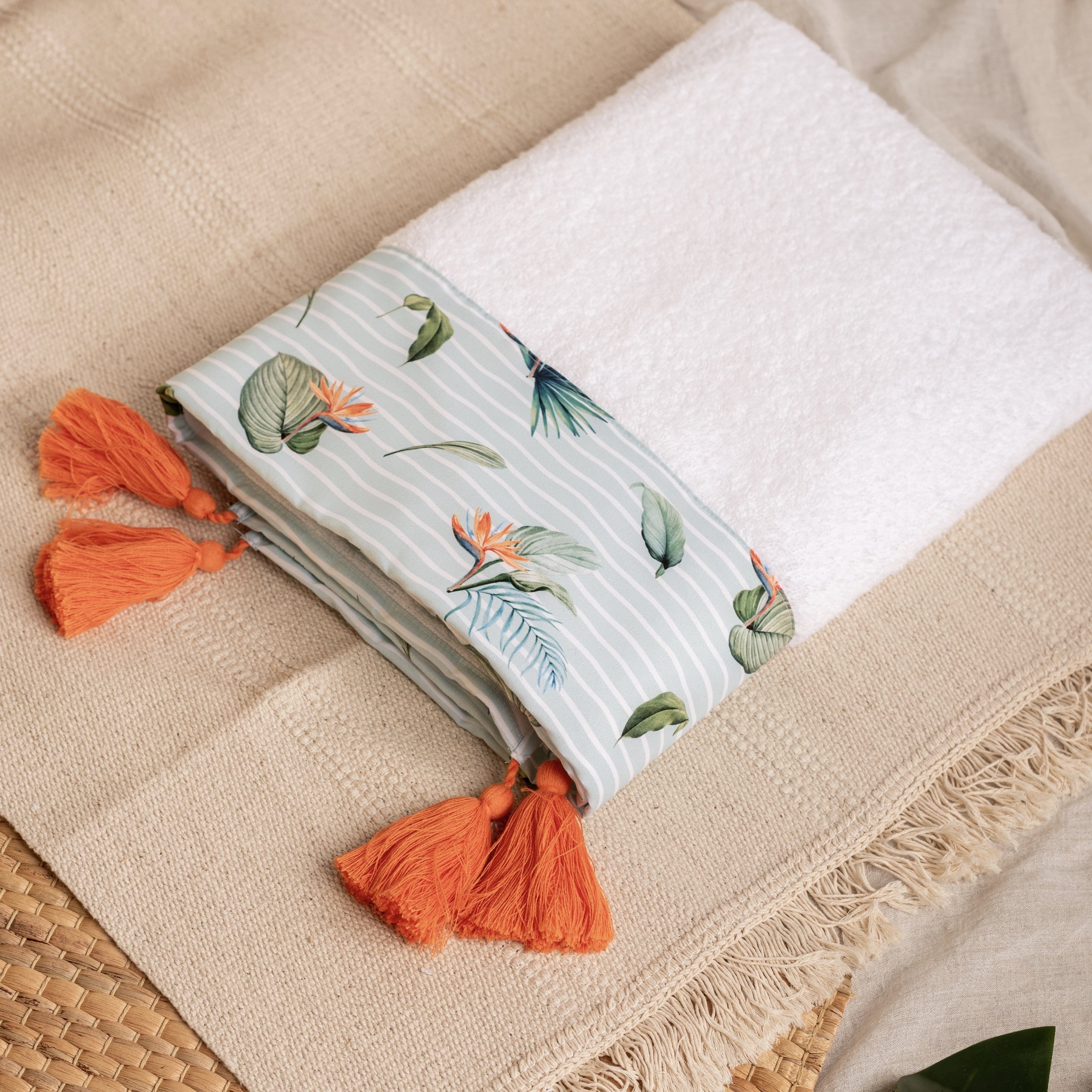 MEIA PATA - Strawberries Print Towel - Red main image 1