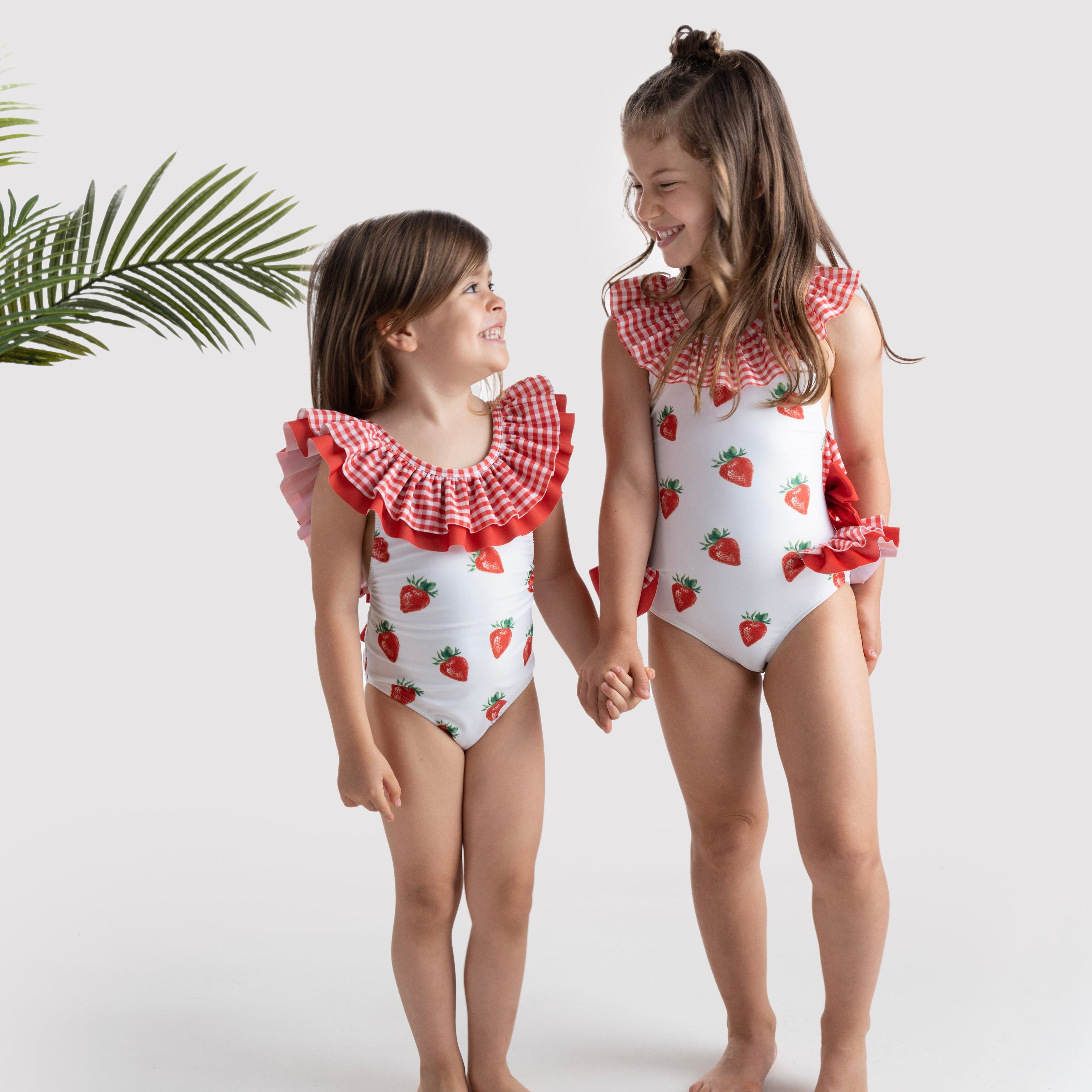 MEIA PATA - Saint Tropez Strawberries Print Swimsuit - Red