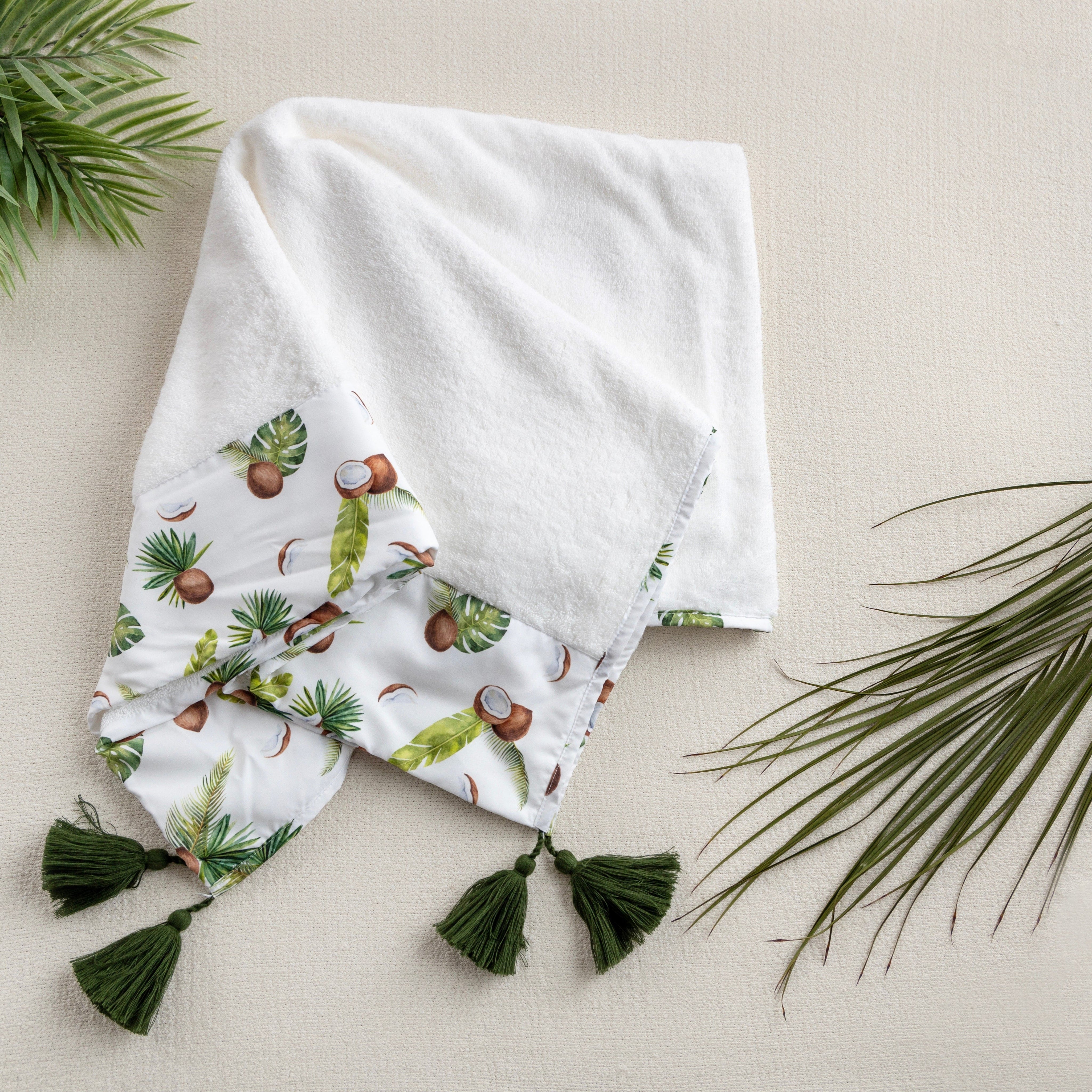 MEIA PATA - Coconut Print Towel - Green